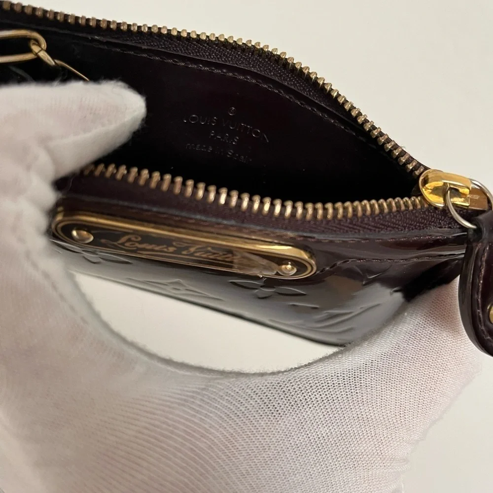 Louis Vuitton Burgundy Vernis key Case Pouchette Amarante Monogram EUC